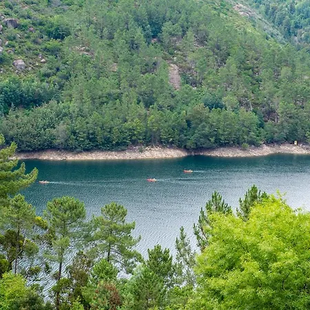 Geres Nature House, Casa Pedras Vakantiehuis