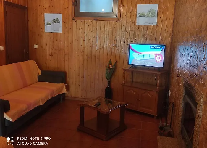 펜션 Geres Nature House, Casa Pedras 비에이라도미노