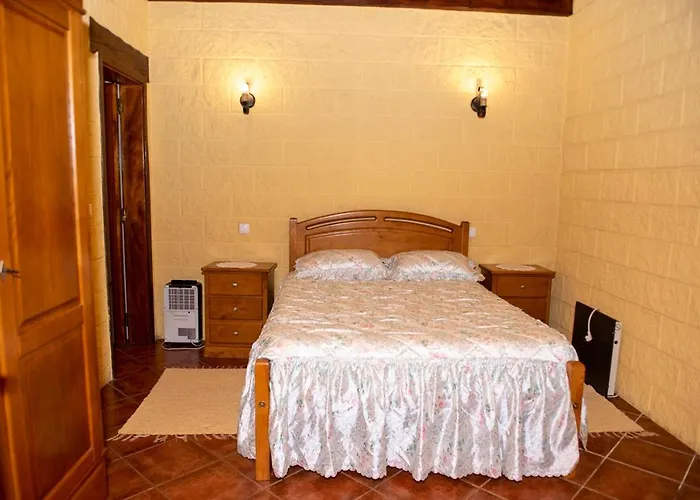 Geres Nature House, Casa Pedras 펜션 비에이라도미노